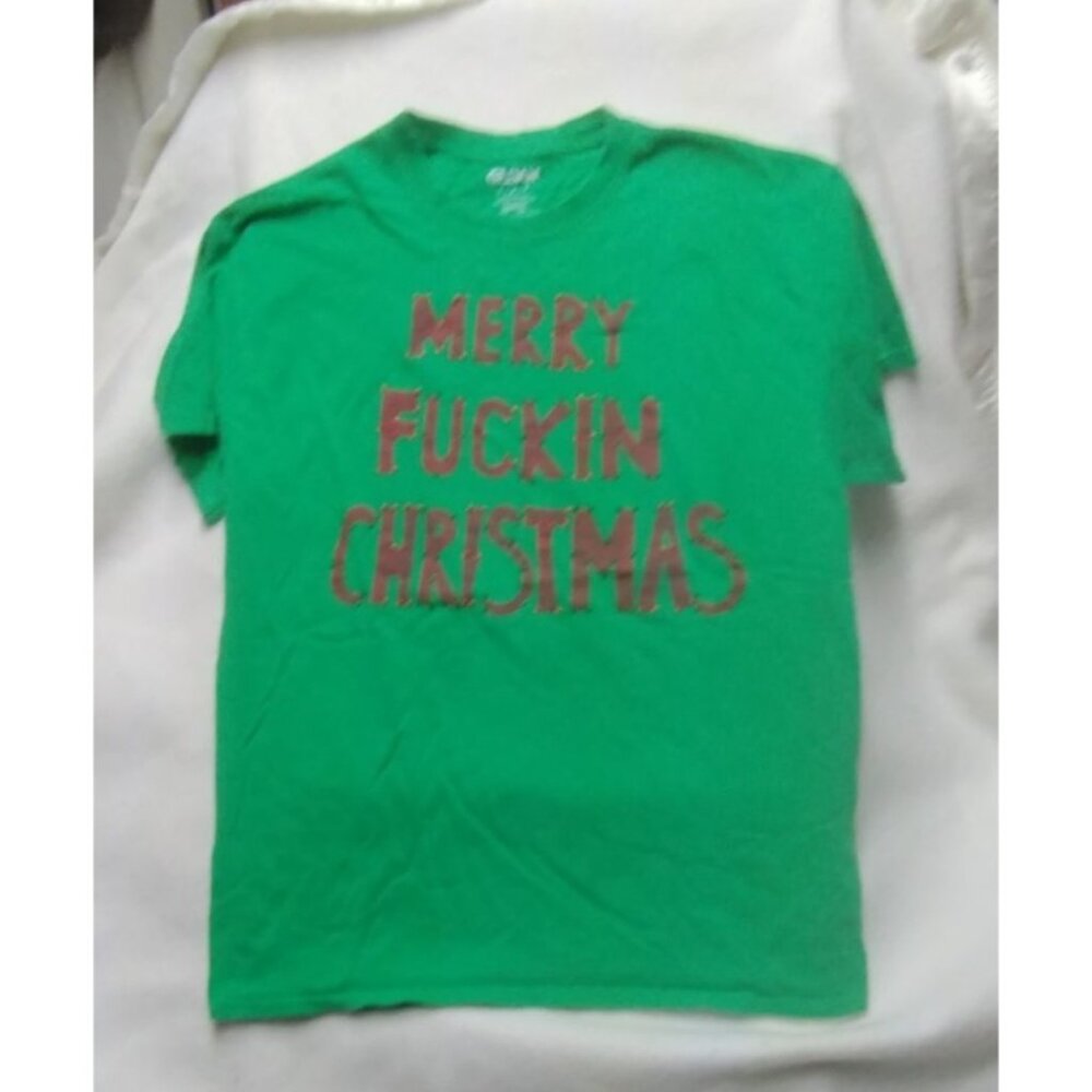 Merry Fuckin Christmas Gildan T-Shirt Size L‎ Green